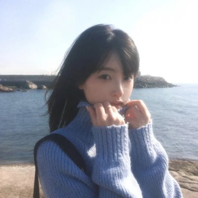 这个警察不太冷